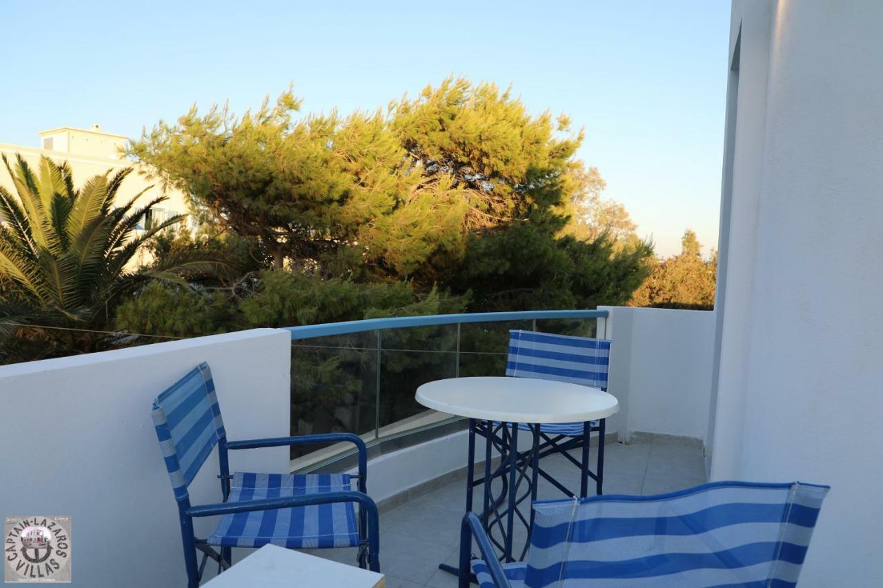 Located By The Sea One Beachfront Private Captain Lazaros Pool Villa With Loft In 750Sqm Spacious Private Plot-Jacuzzi-Sunrelax-Furnished Terace-Gazebo-Private Parking,Sleep 3 Adults And 2 Children, Just Steps From The Black Beach-Seaview Períssa Eksteriør bilde