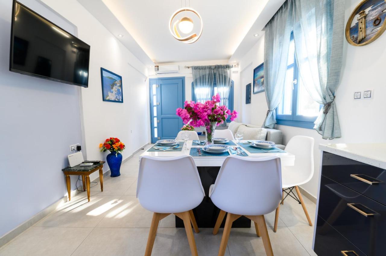Located By The Sea One Beachfront Private Captain Lazaros Pool Villa With Loft In 750Sqm Spacious Private Plot-Jacuzzi-Sunrelax-Furnished Terace-Gazebo-Private Parking,Sleep 3 Adults And 2 Children, Just Steps From The Black Beach-Seaview Períssa Eksteriør bilde
